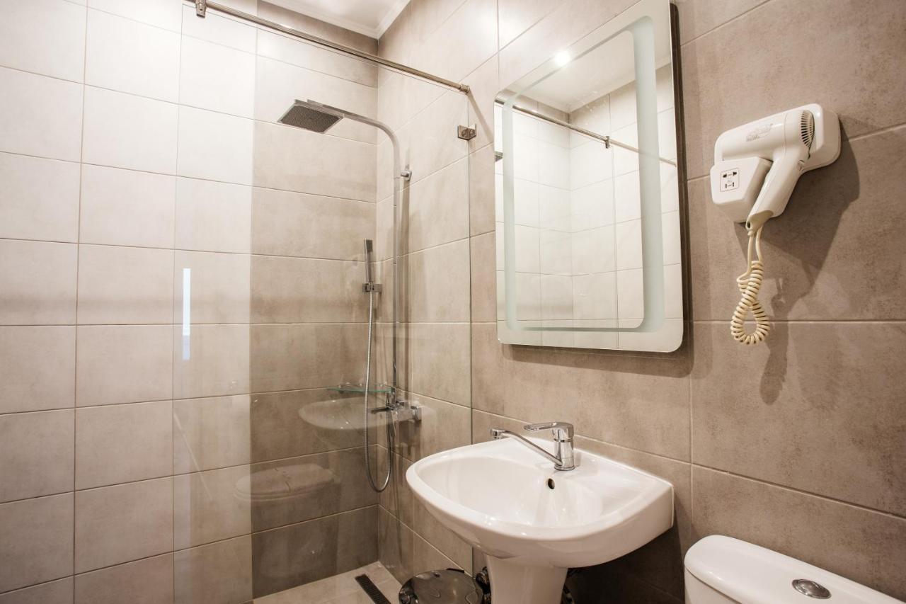 Discovery Hotel Львів Екстер'єр фото
