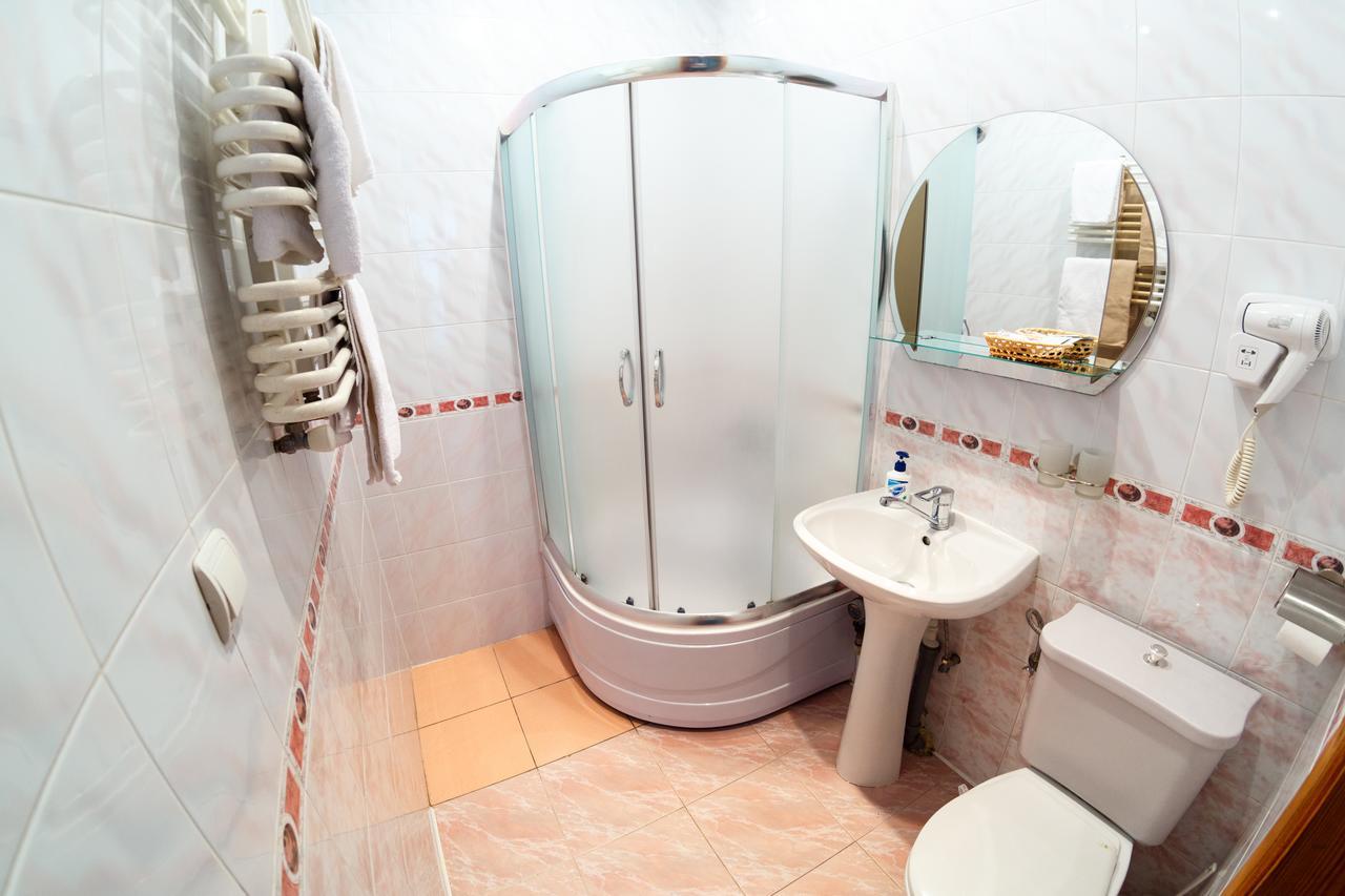 Discovery Hotel Львів Екстер'єр фото